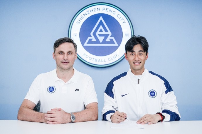 深圳新鹏城续约门将彭鹏 合同2+1