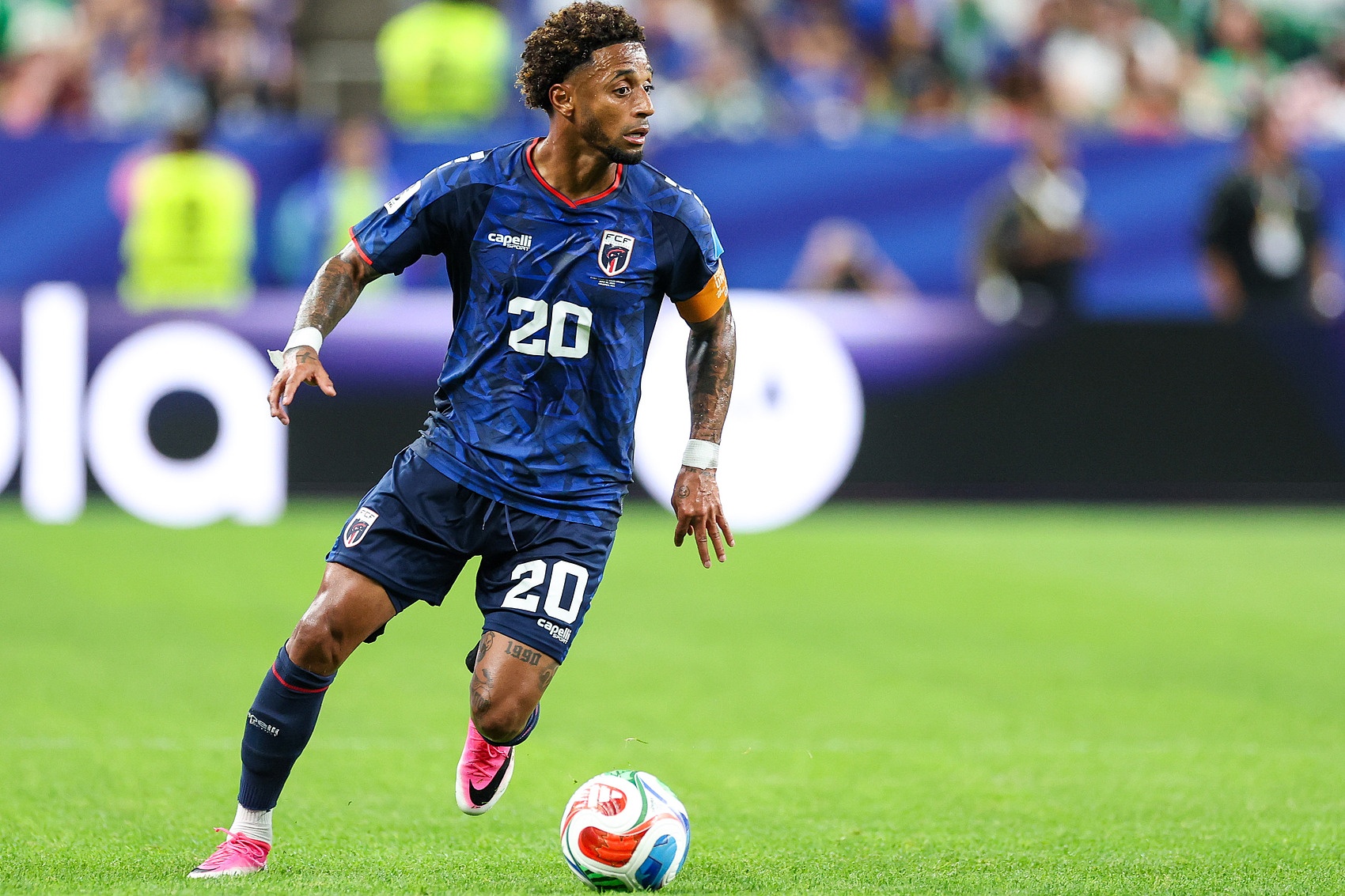 凯恩11球登顶英格兰队史射手王 克罗地亚2-1加纳L组第二出线