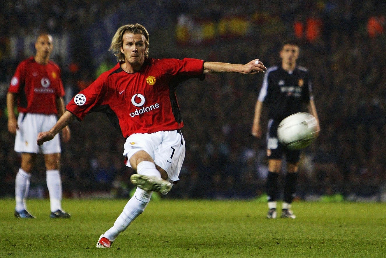 贝克汉姆曼联队史第16位:394场85球,飞靴事件成转折