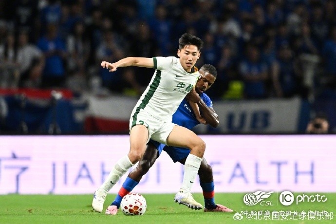 国安客场3-0击败申花 侯森多次神扑三将破门